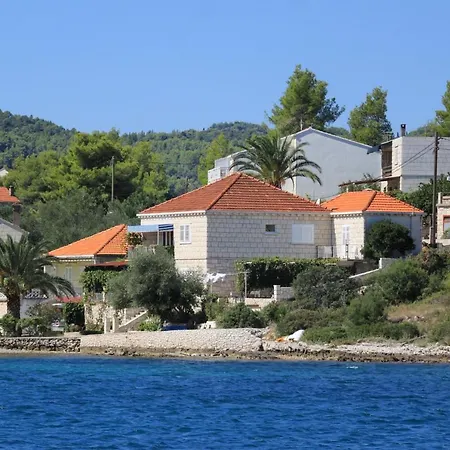By The Sea Lumbarda, Korcula - 9330 *